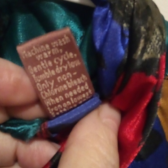 Worthington Splashes Of Multi-Colors Abstract Blouse - Size 12 - Picture 5 of 12